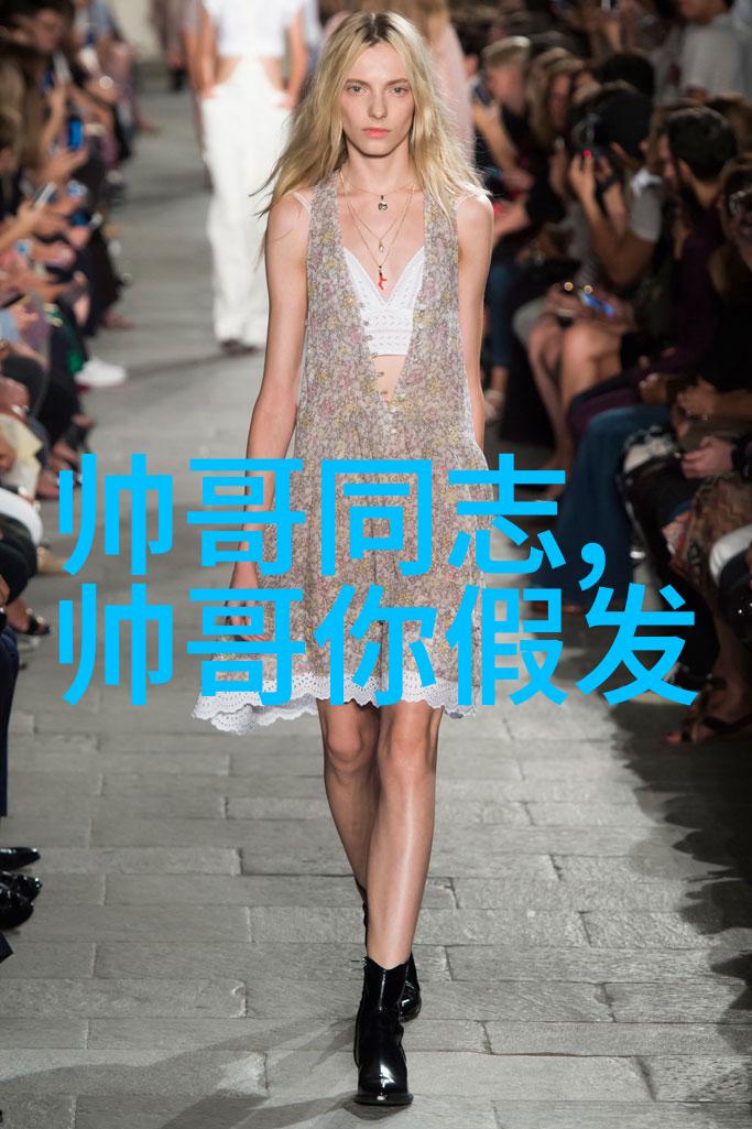 温柔的光影捕捉女性美丽的瞬间