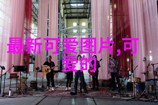 情侣间的亲吻艺术-浪漫绽放帅哥和美女亲吻的诗篇