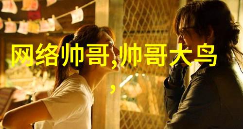 美丽女子洗澡时的淋浴乐趣