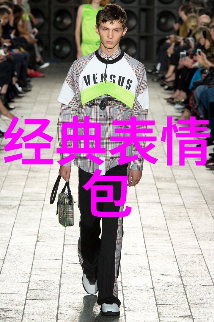 哀伤的小船漂泊在时间河流上寻求归途