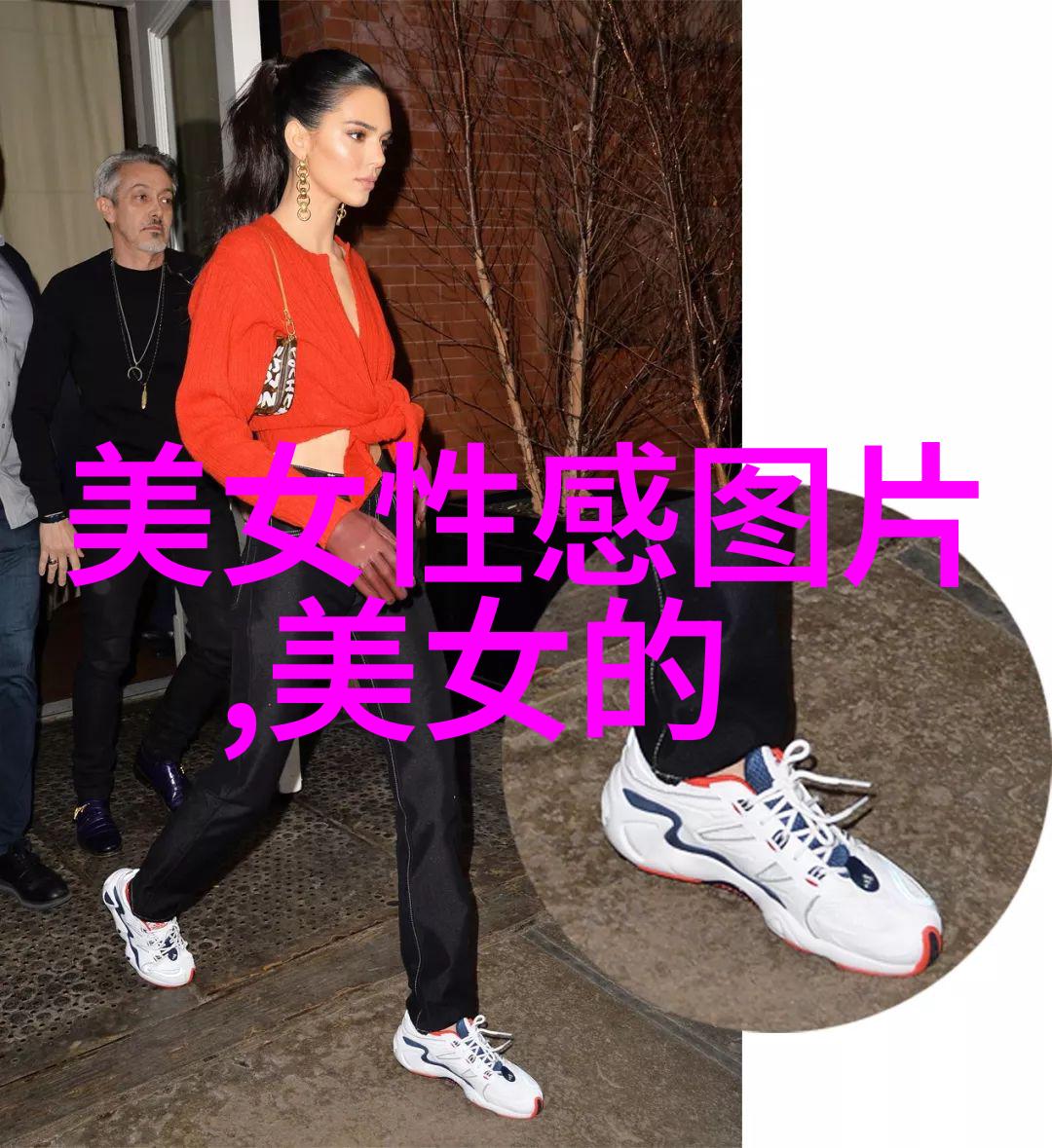 春节传统与现代的交响篇章清明缅怀先人守护文化根基端午龙舟竞渡粽叶飘香中秋月饼相思家团圆聚