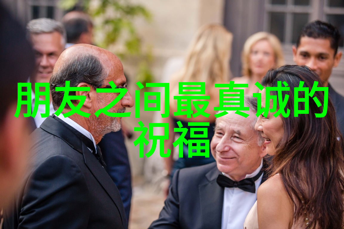 诗意轻抚的QQ情侣网名