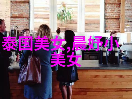 公交车上的意外摄影师两张不期而至的城市风光