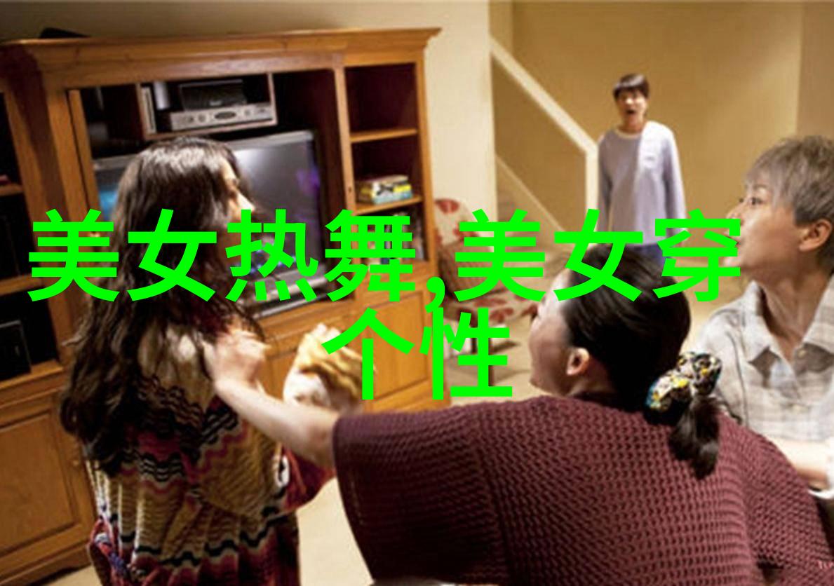 在设计卡通人物时哪些元素能增强其可爱感