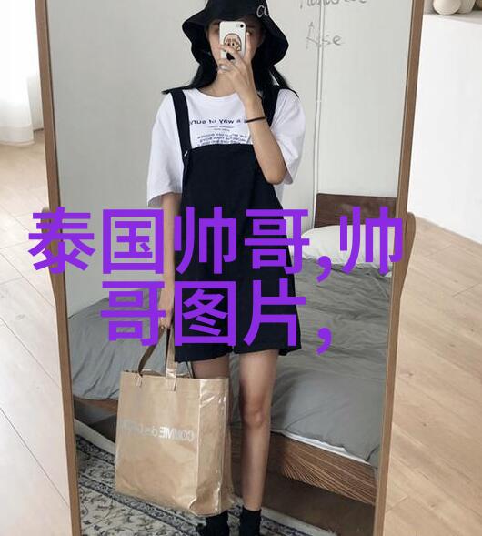绿意盎然的银幕草蜢影院带来的免费电影盛宴