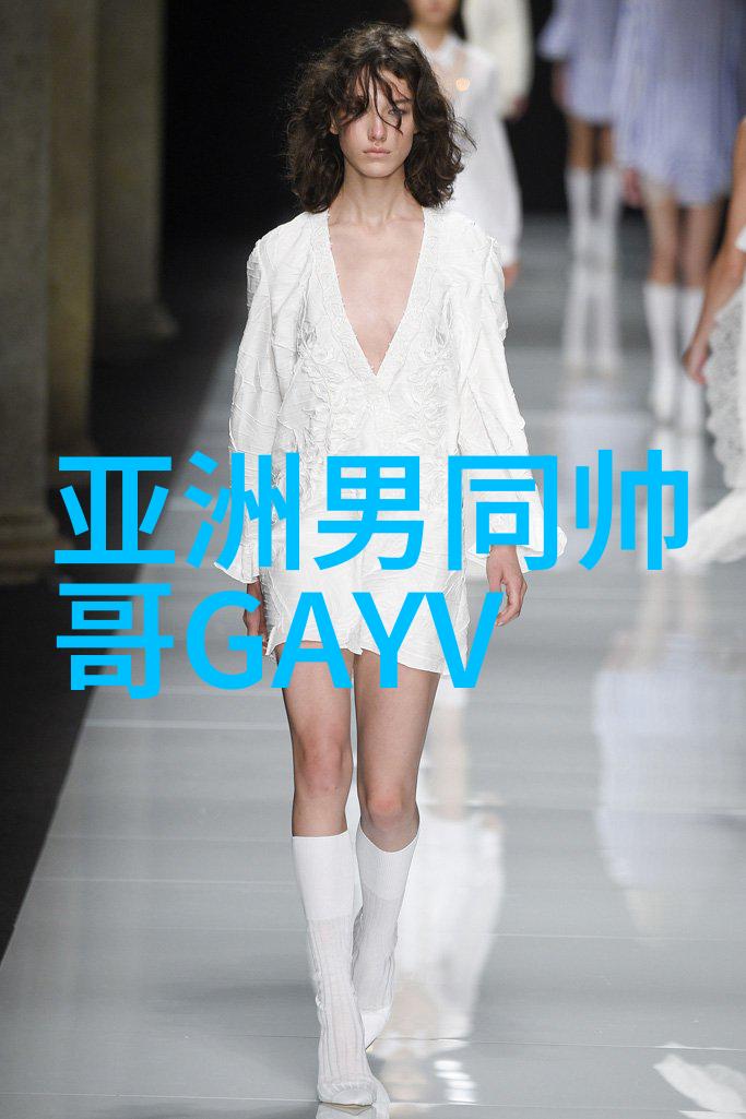 匠心传奇诞生最红联名款 蓝盈莹刘通联手骗杨澜