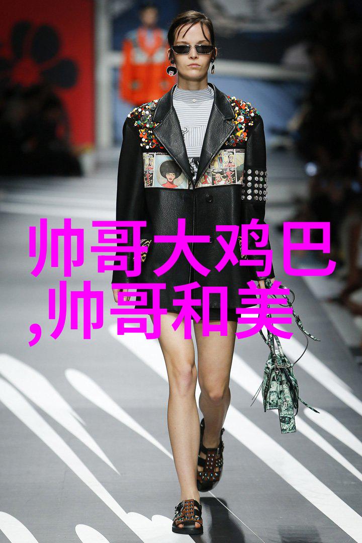 化身为艺术家创作出独特的女性写真集风格