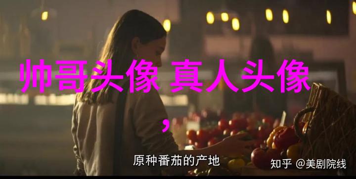 帅哥光膀子为顾客美甲店家回应时尚男模美甲服务